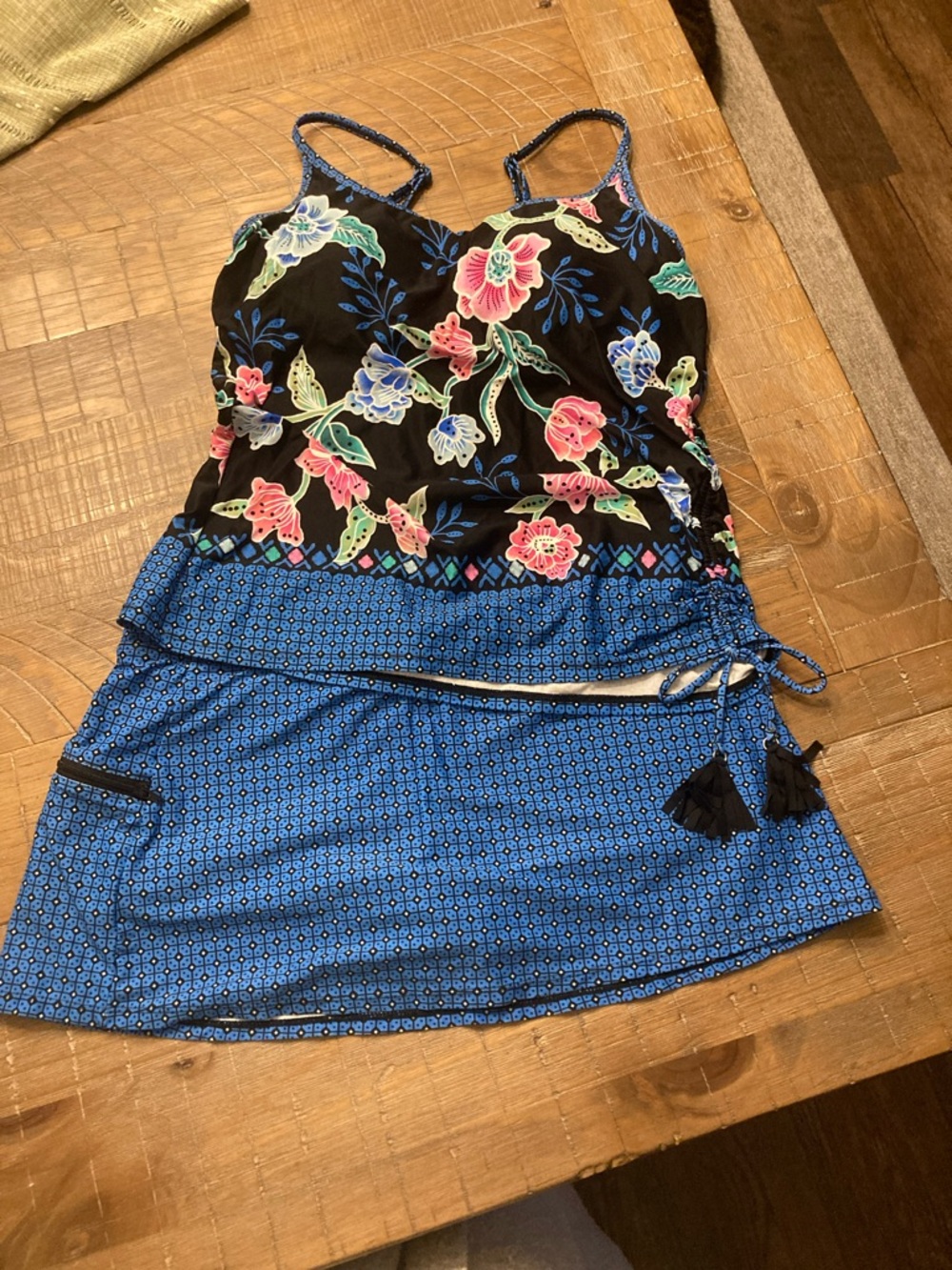 Beach House Blue and Black Geometric Swimwear Set tankini style 2-piece size 8